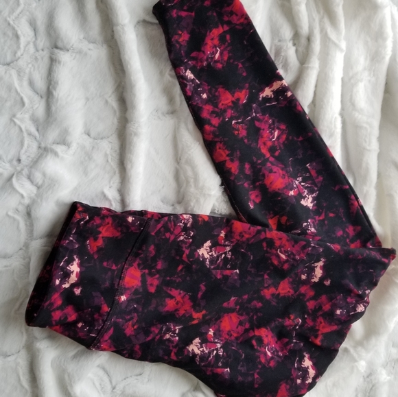 Old Navy Pants - Old Navy Sz med active fitted leggings